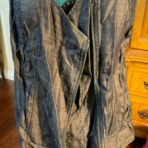 Dark blue lightweight jean vest with zip front